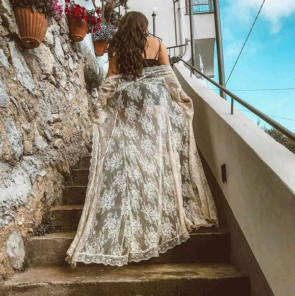 🎉HP Lace Floral Cover Up - Picture 3 of 5